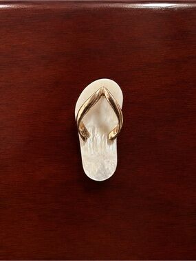 14k Gold-Strap White Mother of Pearl Flip Flop Pendant